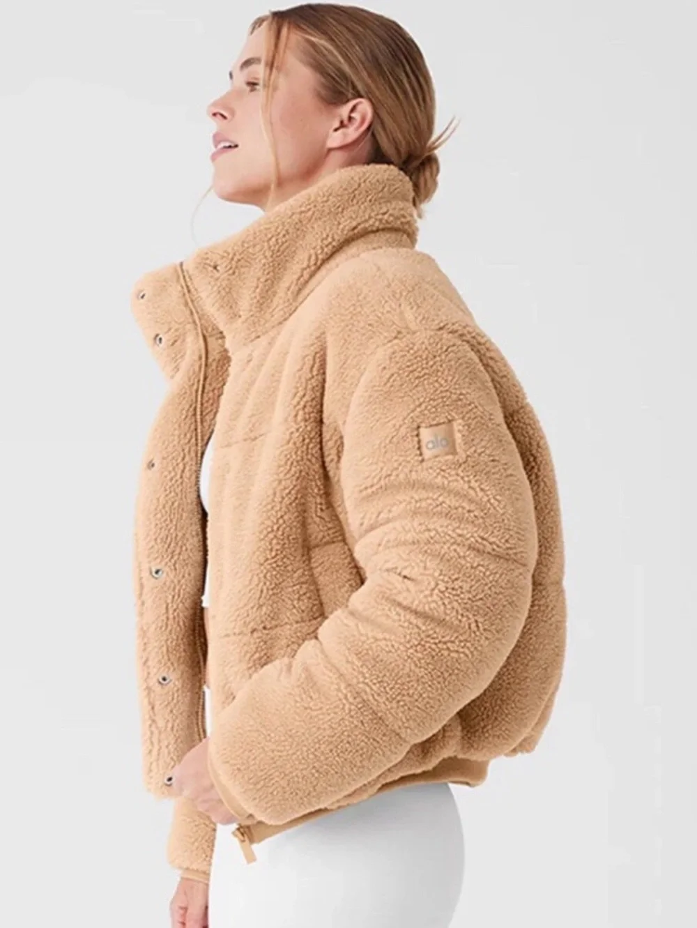 Alo Yoga Snow Angel Sherpa Puffer Jacket XS Beige Teddy Fleece Cropped